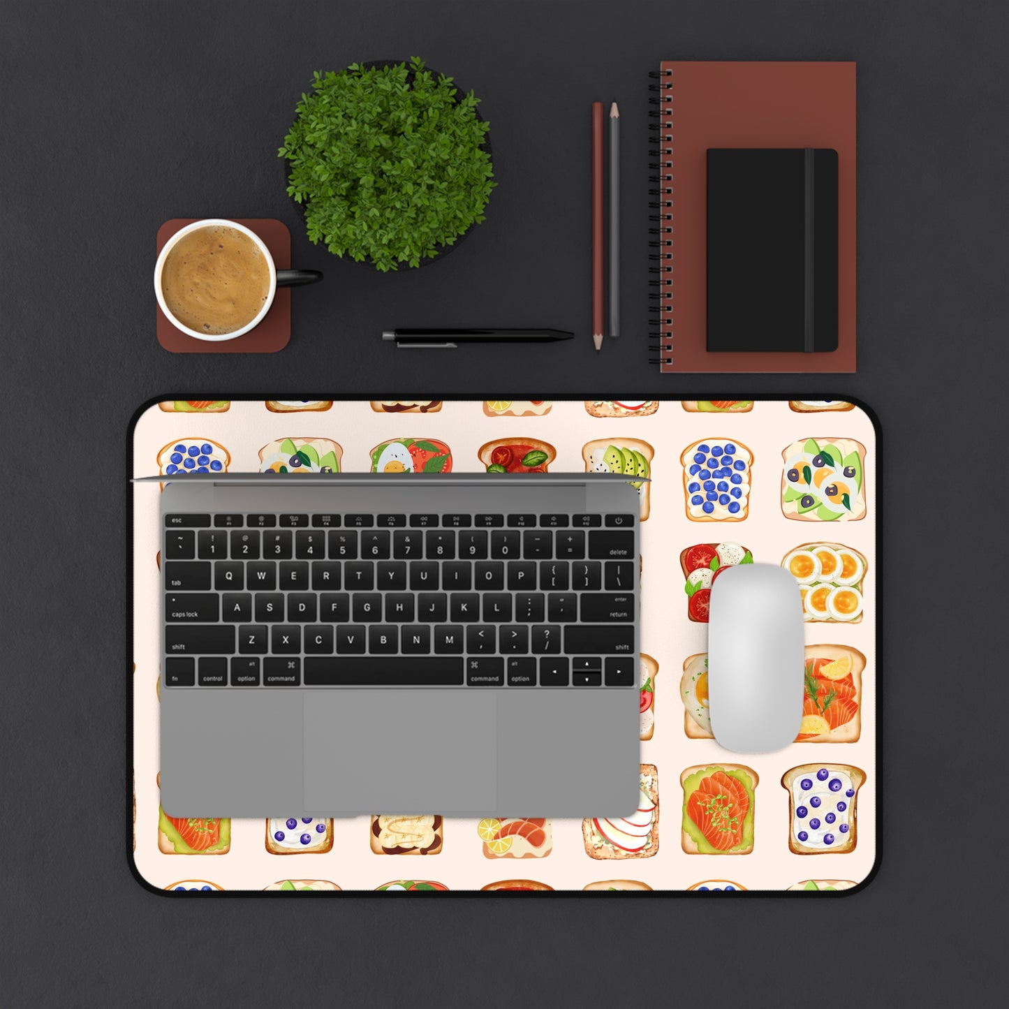 Toasty-chan Desk Mat