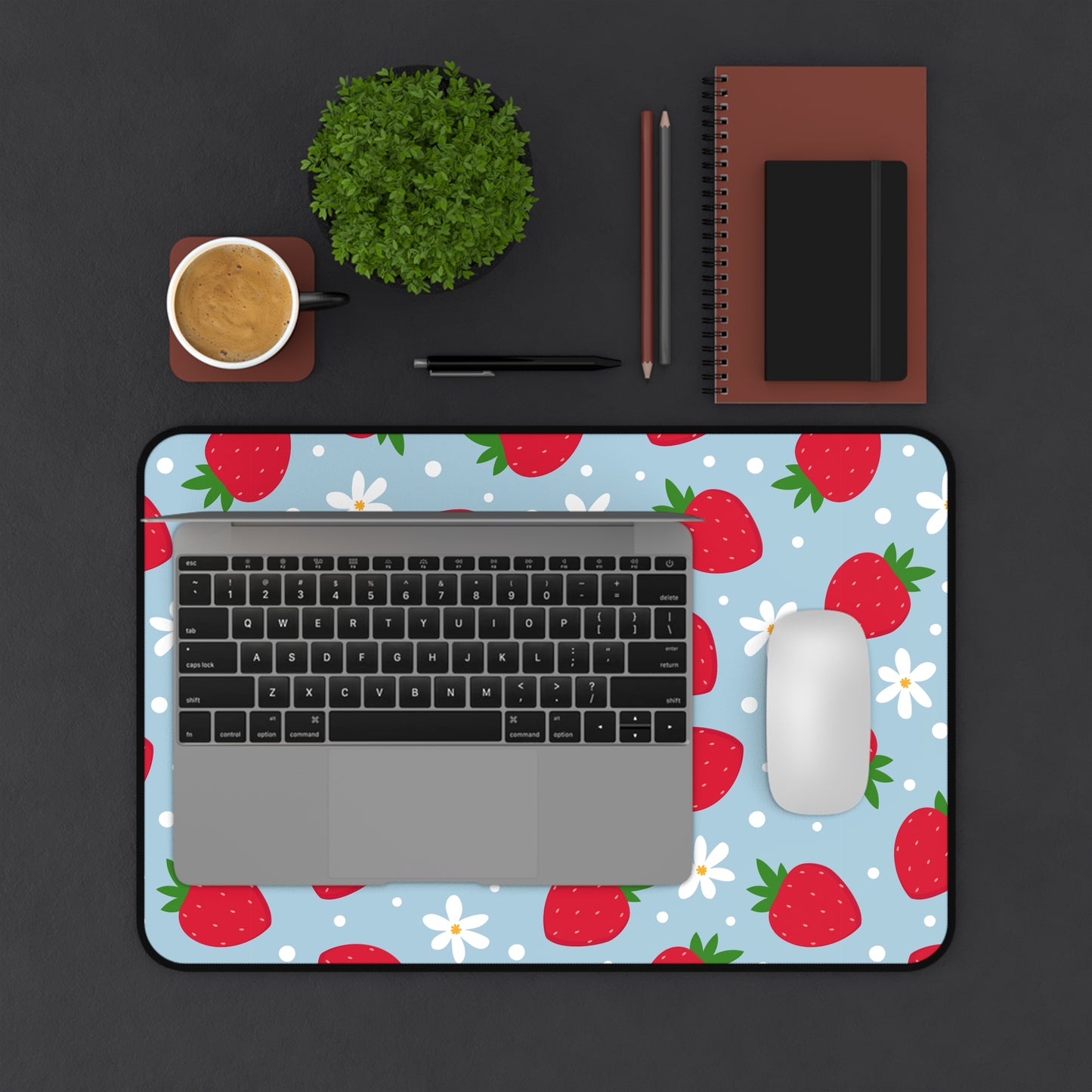 Skyberry Daisy Desk Mat