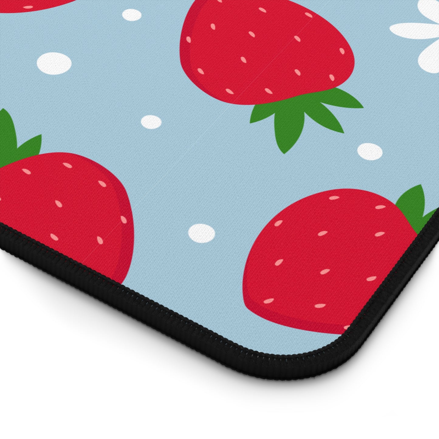 Skyberry Daisy Desk Mat