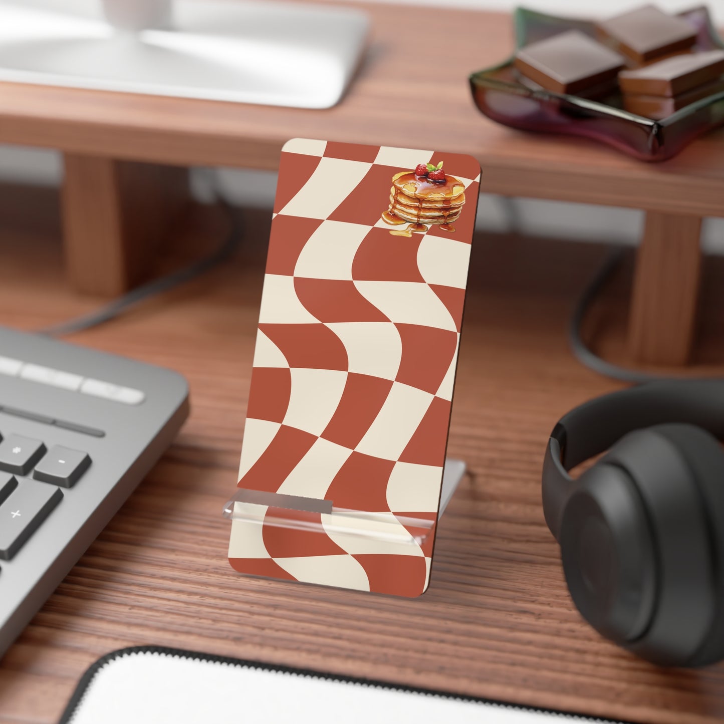 Flippin’ Pancakes Smartphone Stand