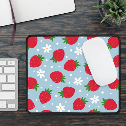 Skyberry Daisy Mouse Pad