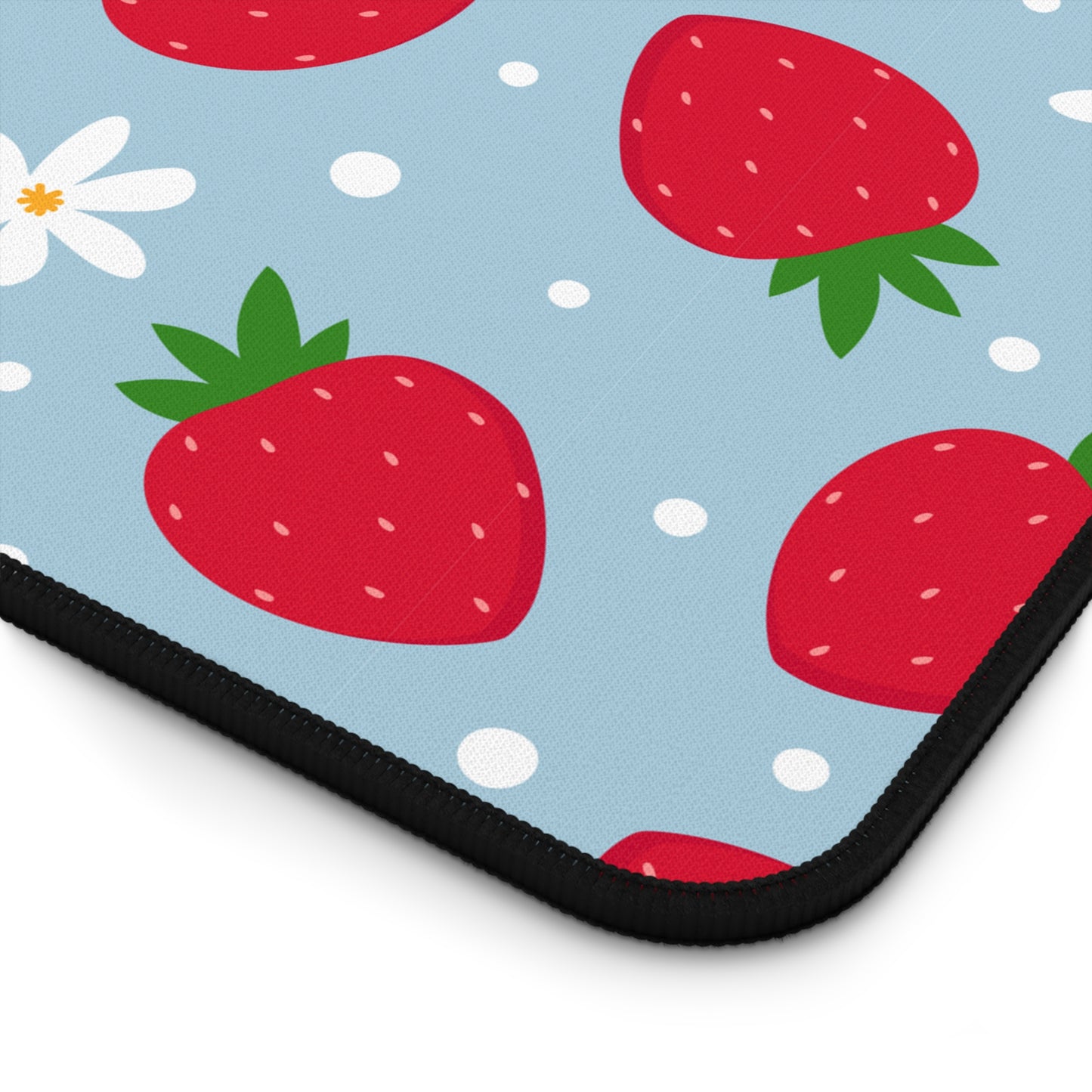 Skyberry Daisy Desk Mat