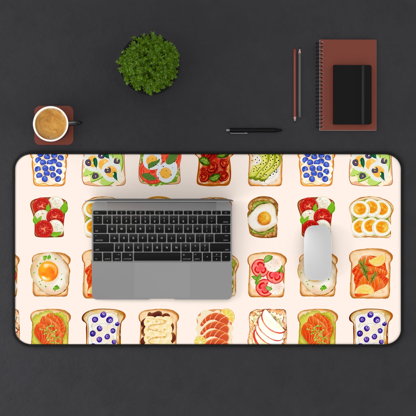 Toasty-chan Desk Mat